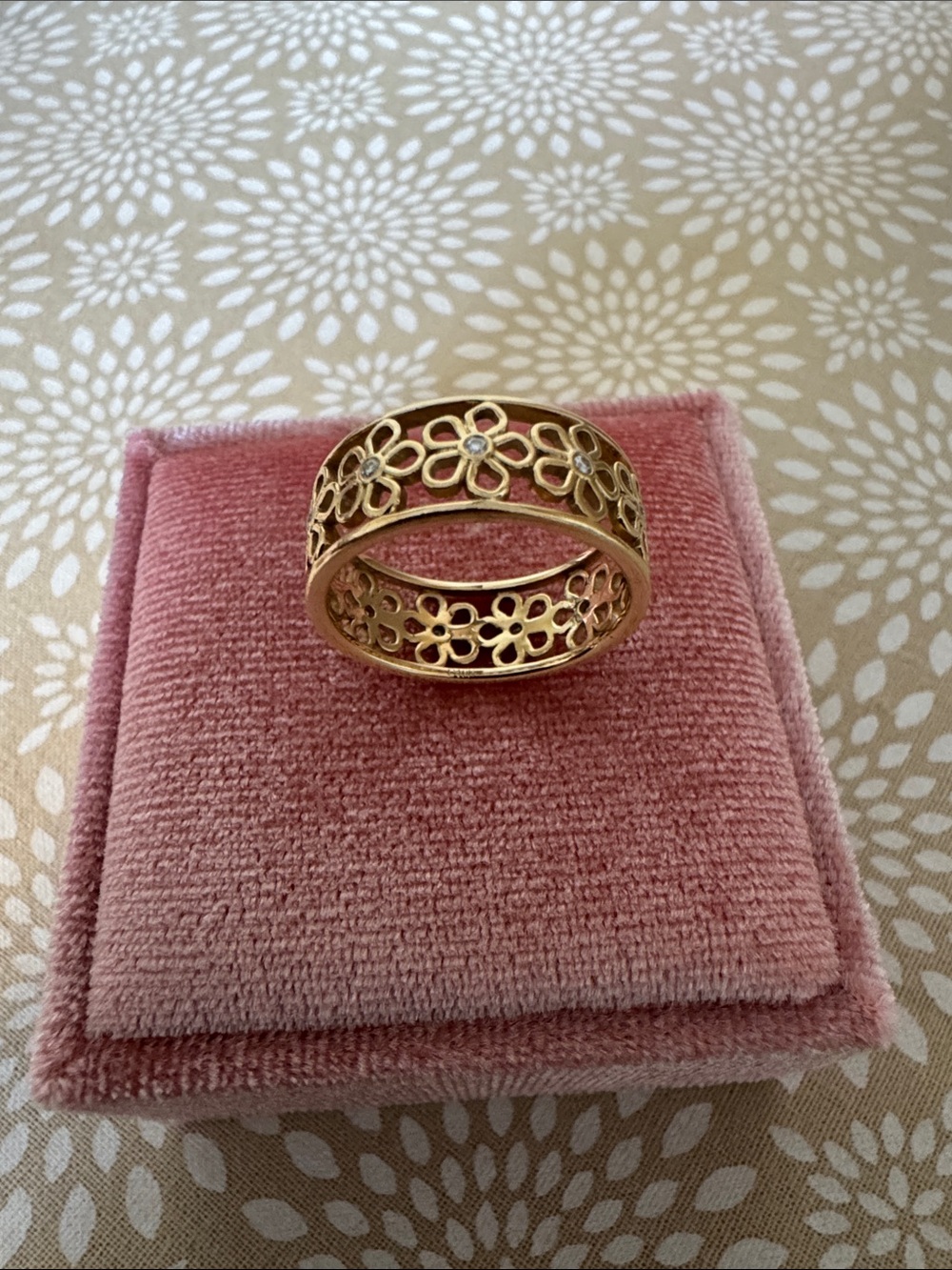 Sparkling 10k Yellow Gold Flower Eternity Band